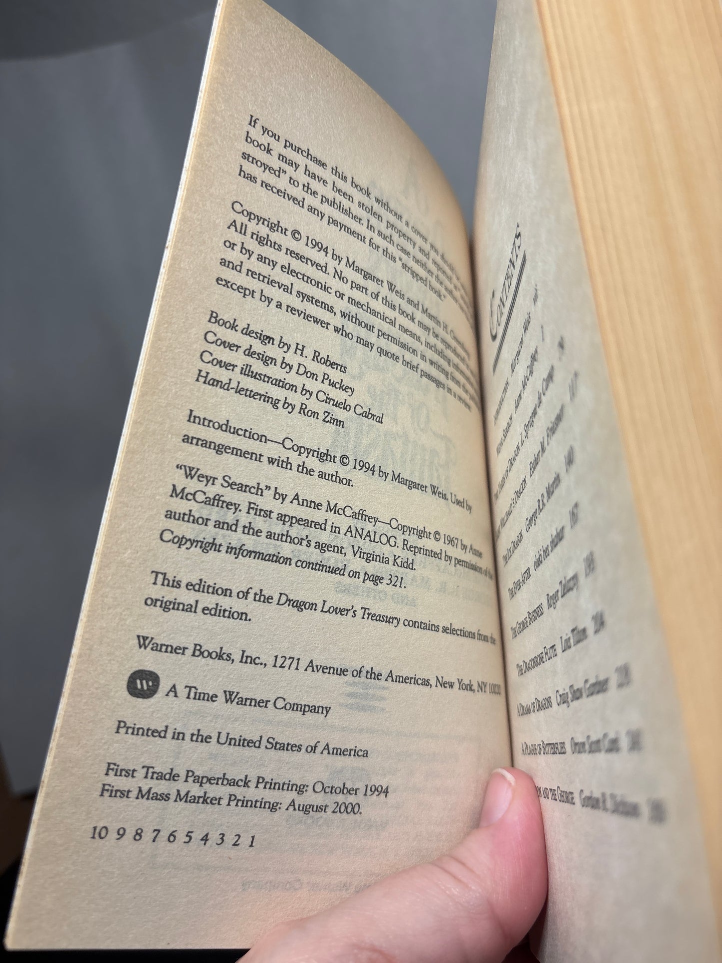 A Dragon-Lover's Treasury of the Fantastic edited by Margaret Weis | Vintage Fantasy Novella Collection