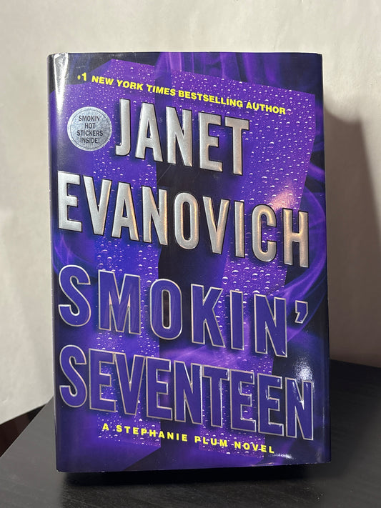 Smokin' Seventeen by Janet Evanovich (Stephanie Plum #17) | Humorous Mystery