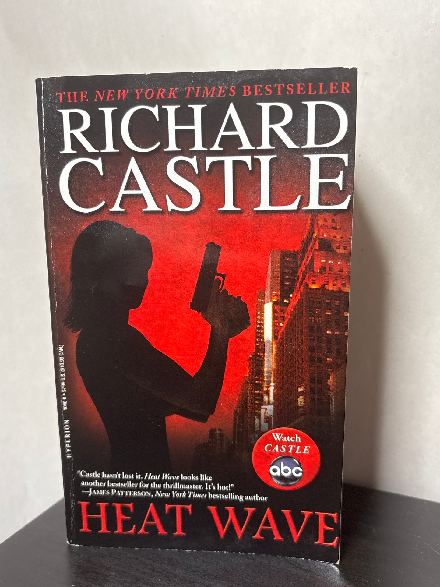 Heat Wave by Richard Castle (Nikki Heat #1)