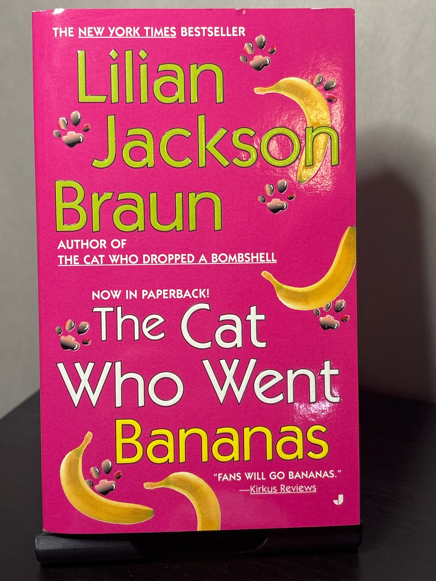 The Cat Who Went Bananas by Lilian Jackson Braun (The Cat Who... #27) | Cozy Cat Mystery