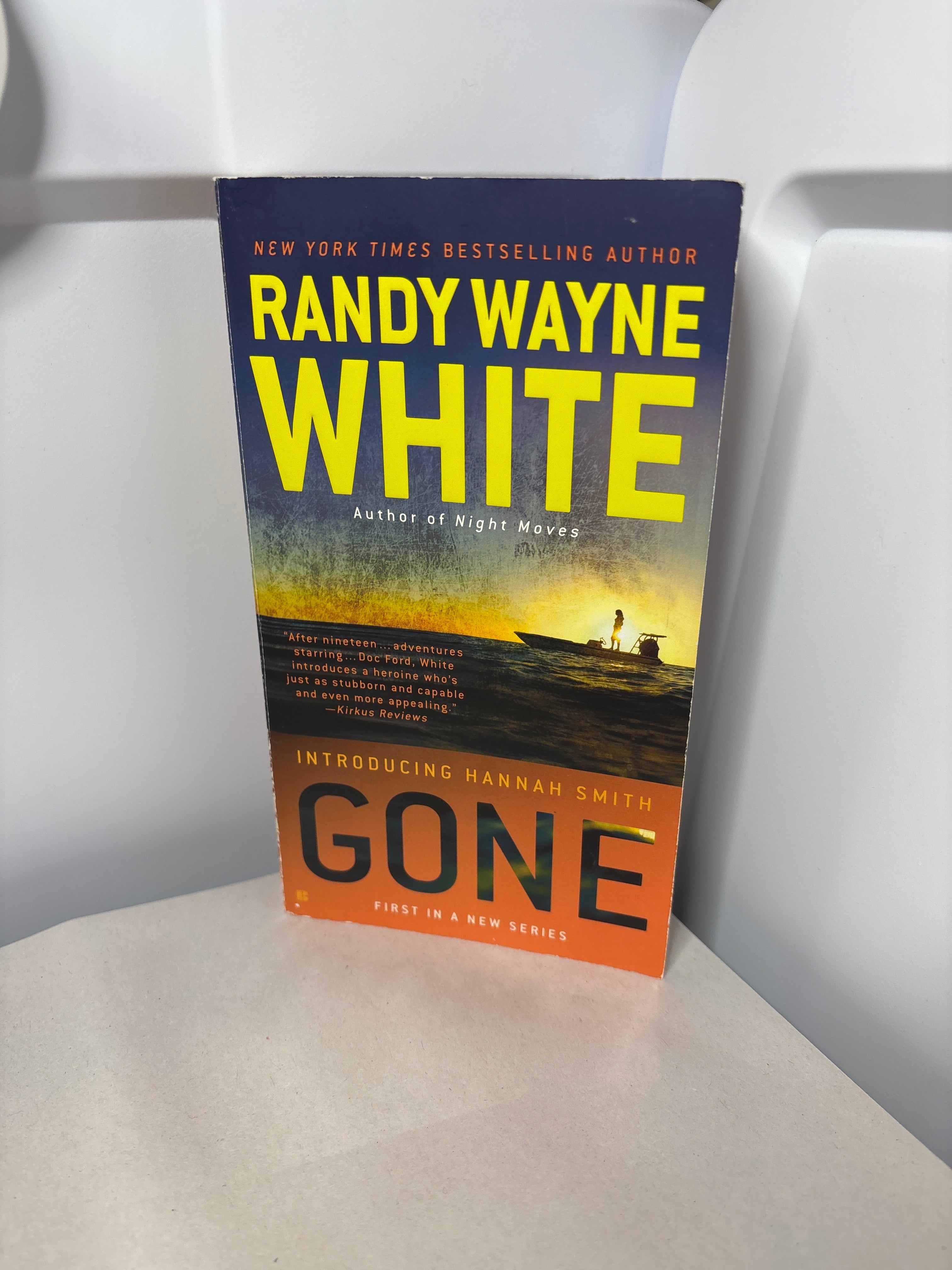 Gone by Randy Wayne White (Hannah Smith #1)
