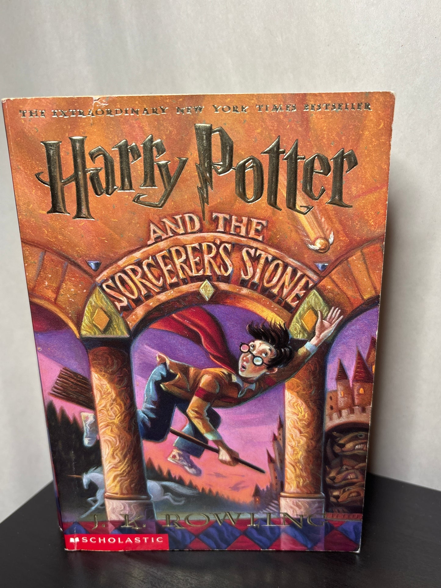 Harry Potter and the Sorcerer's Stone by J.K. Rowling ( Harry Potter #1)