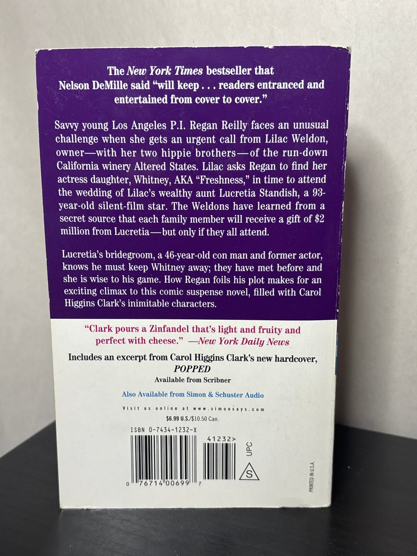 Jinxed by Carol Higgins Clark ( Regan Reilly Mysteries #6)