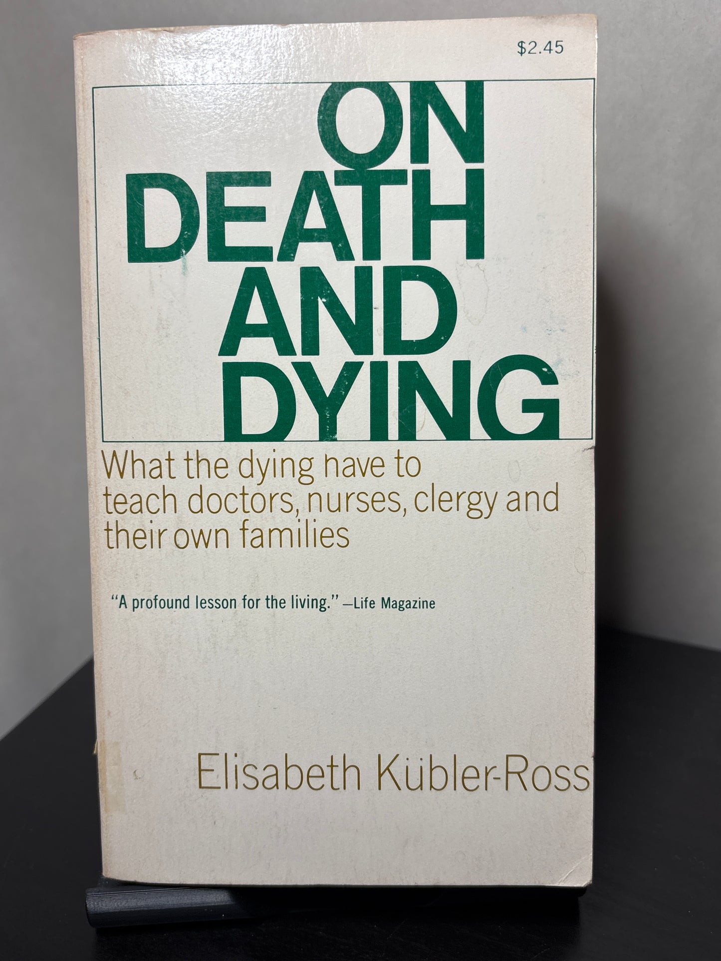 On Death and Dying by Elisabeth Kubler-Ross | Psychology