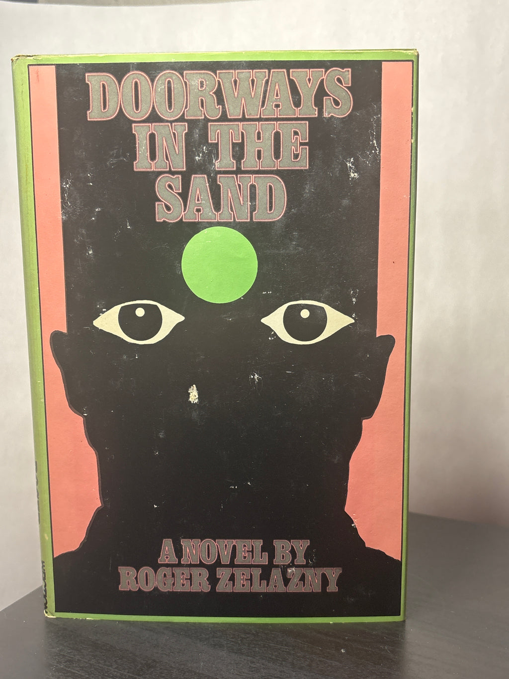 Doorways in The Sand by Roger Zelazny