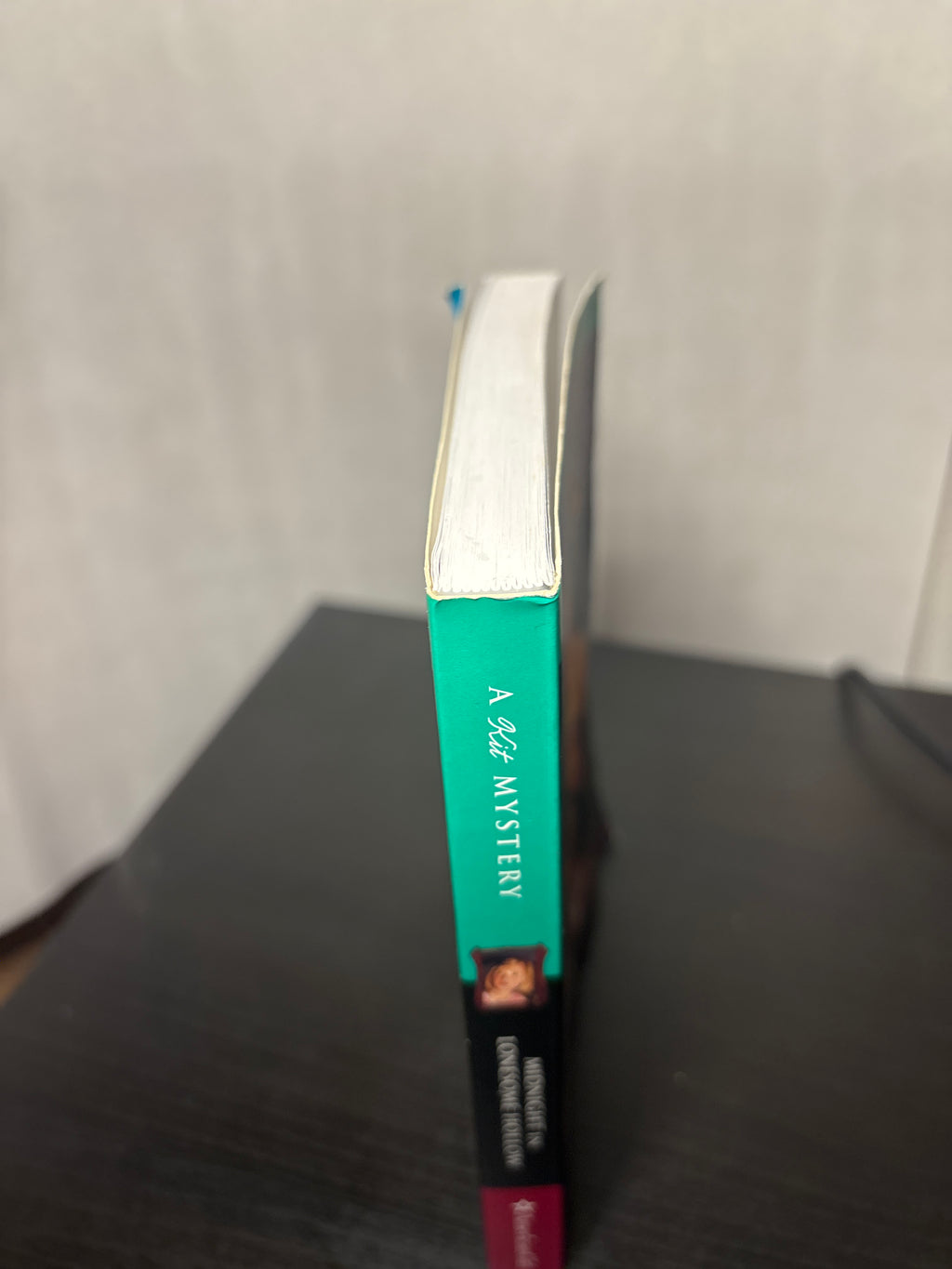 Midnight in Lonesome Hollow: A Kit Mystery by Kathleen Ernst (American Girl Mysteries)