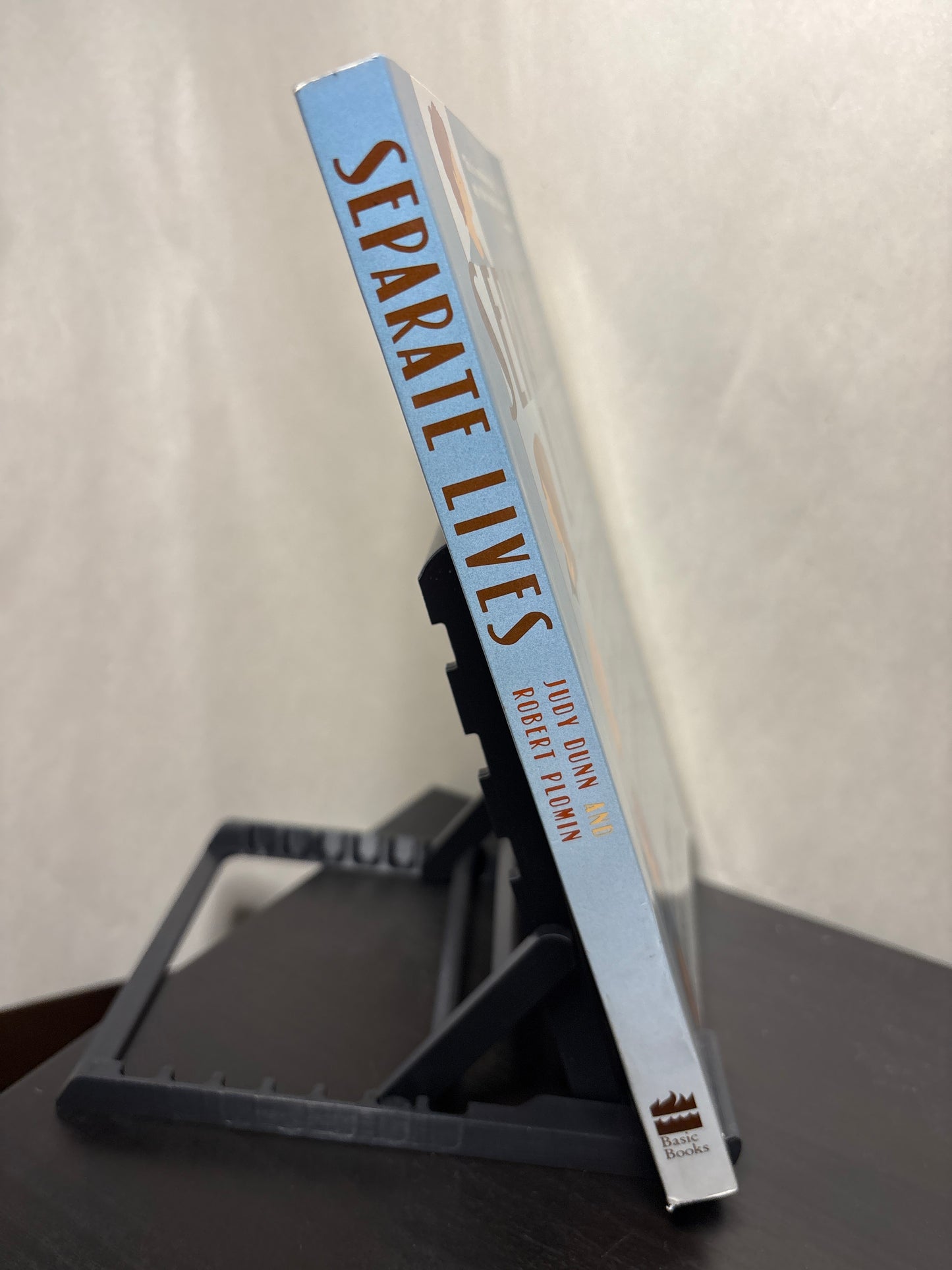 Separate Lives: Why Siblings are so Different by Judy Dunn, Robert Plomin |Family