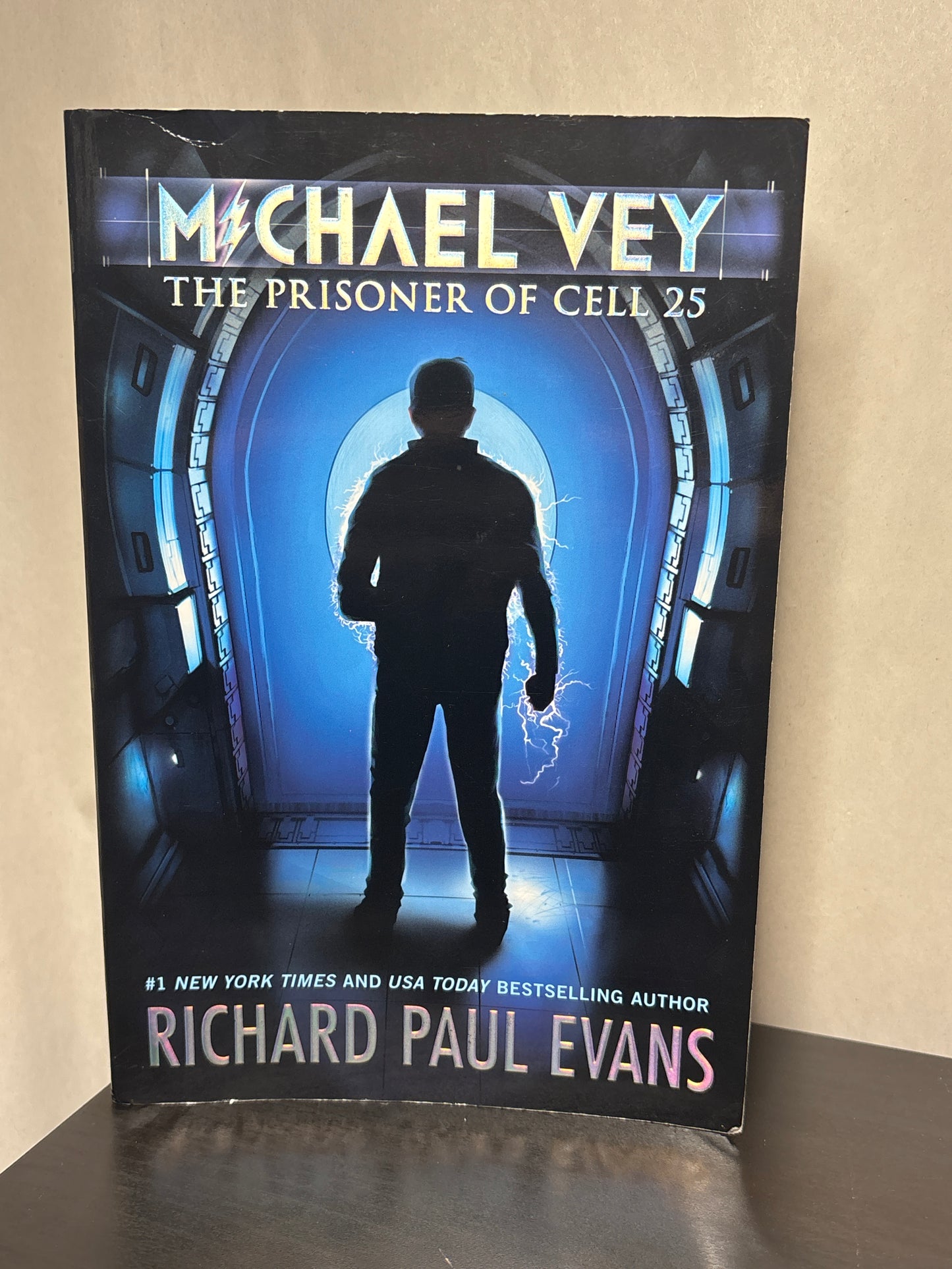 The Prisoner of Cell 25 by Richard Paul Evans (MIchael Vey #1) | Young Adult