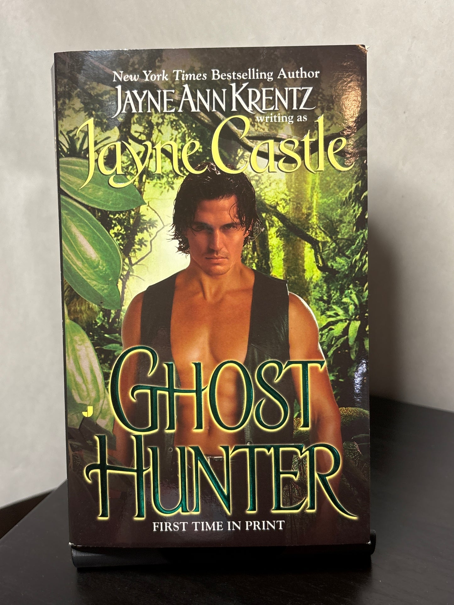 Ghost Hunter by Jayne Castle (Ghost Hunters #3) | Paranormal Romance
