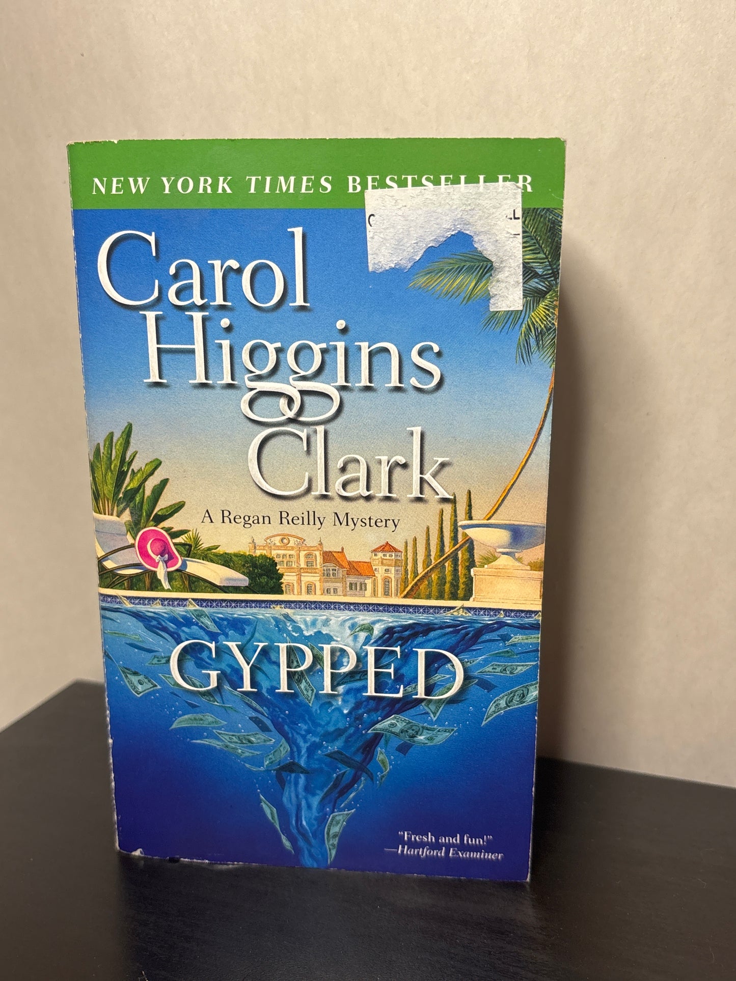 Gypped by Carol Higgins Clark (Regan Reilly Mysteries #15)