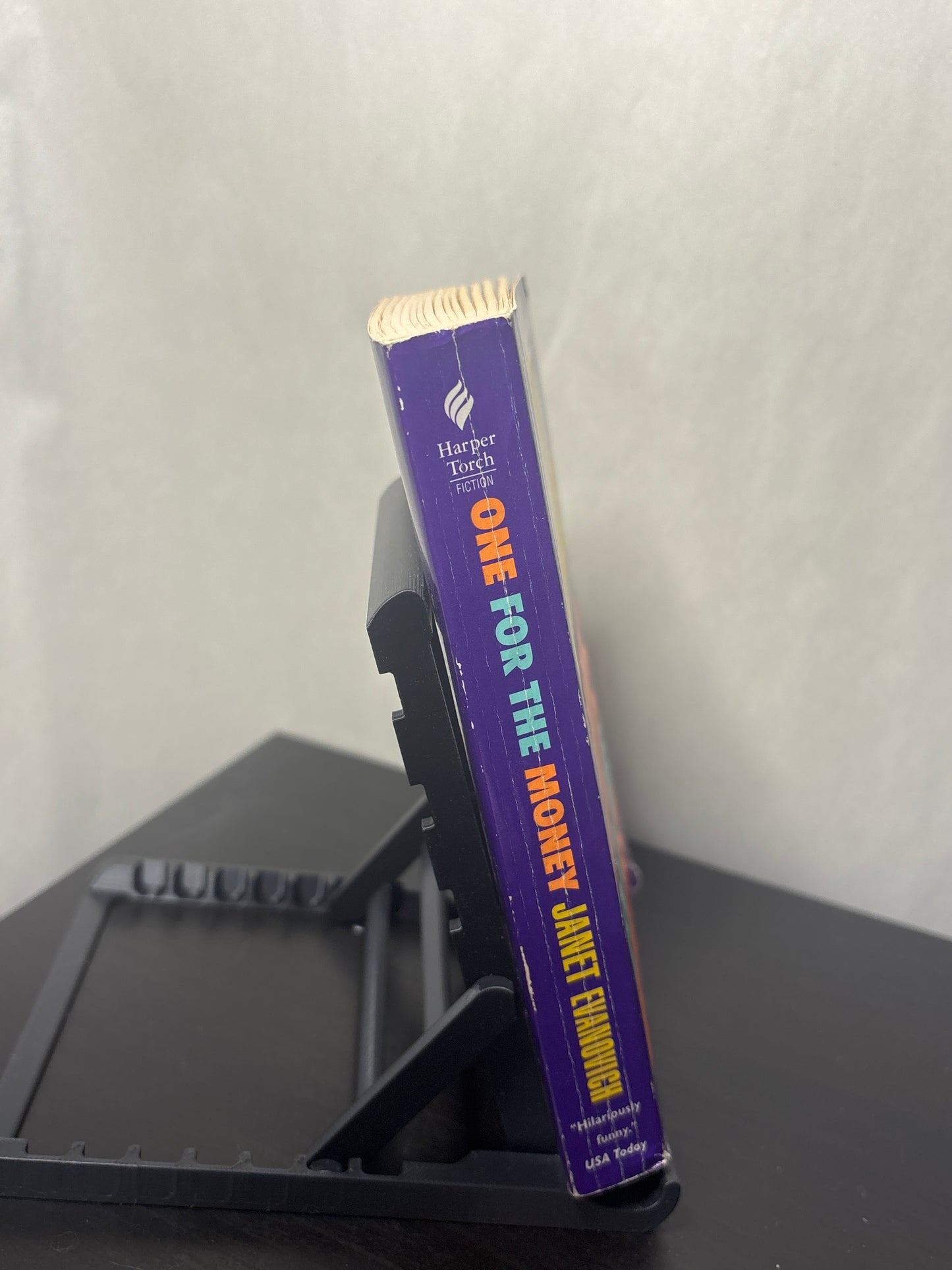 One for the Money by Janet Evanovich (Stephanie Plum #1) | Humorous Mystery