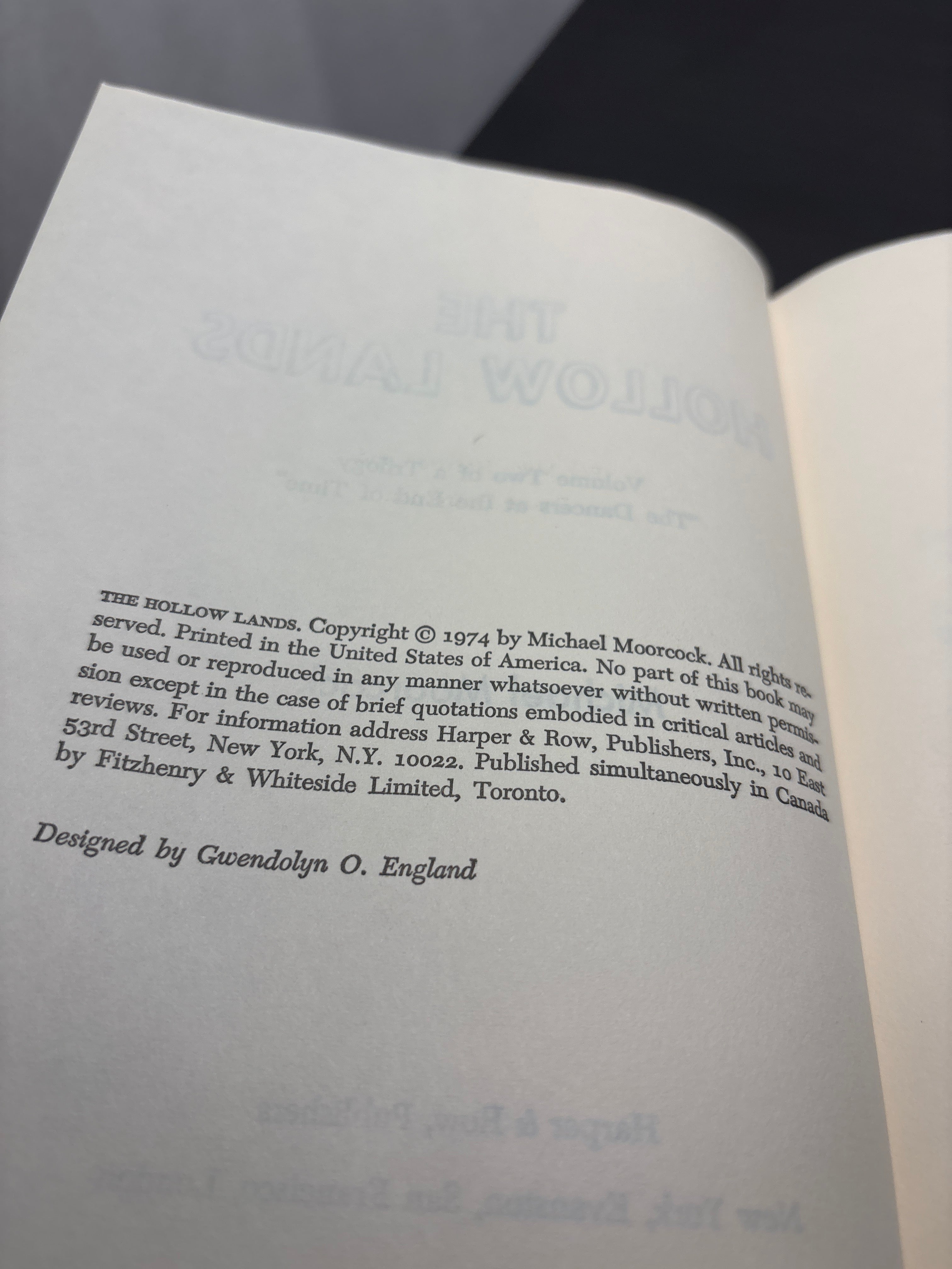 The Hollow Lands by Michael Moorcock (Dancers at the End of Time #2)