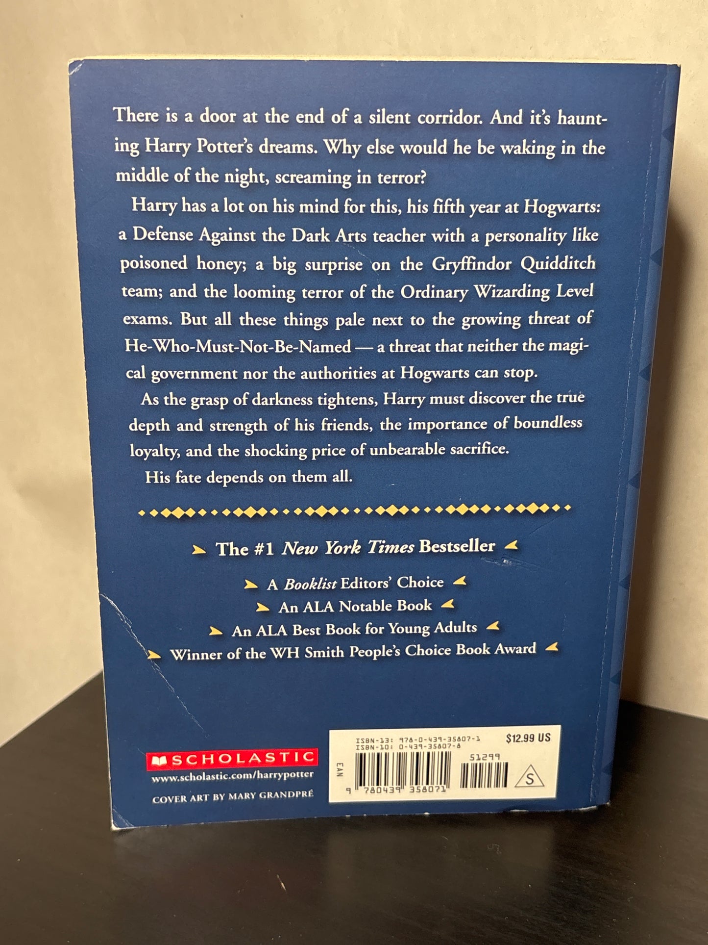 Harry Potter and the Order of the Phoenix by J.K. Rowling (Harry Potter #5)