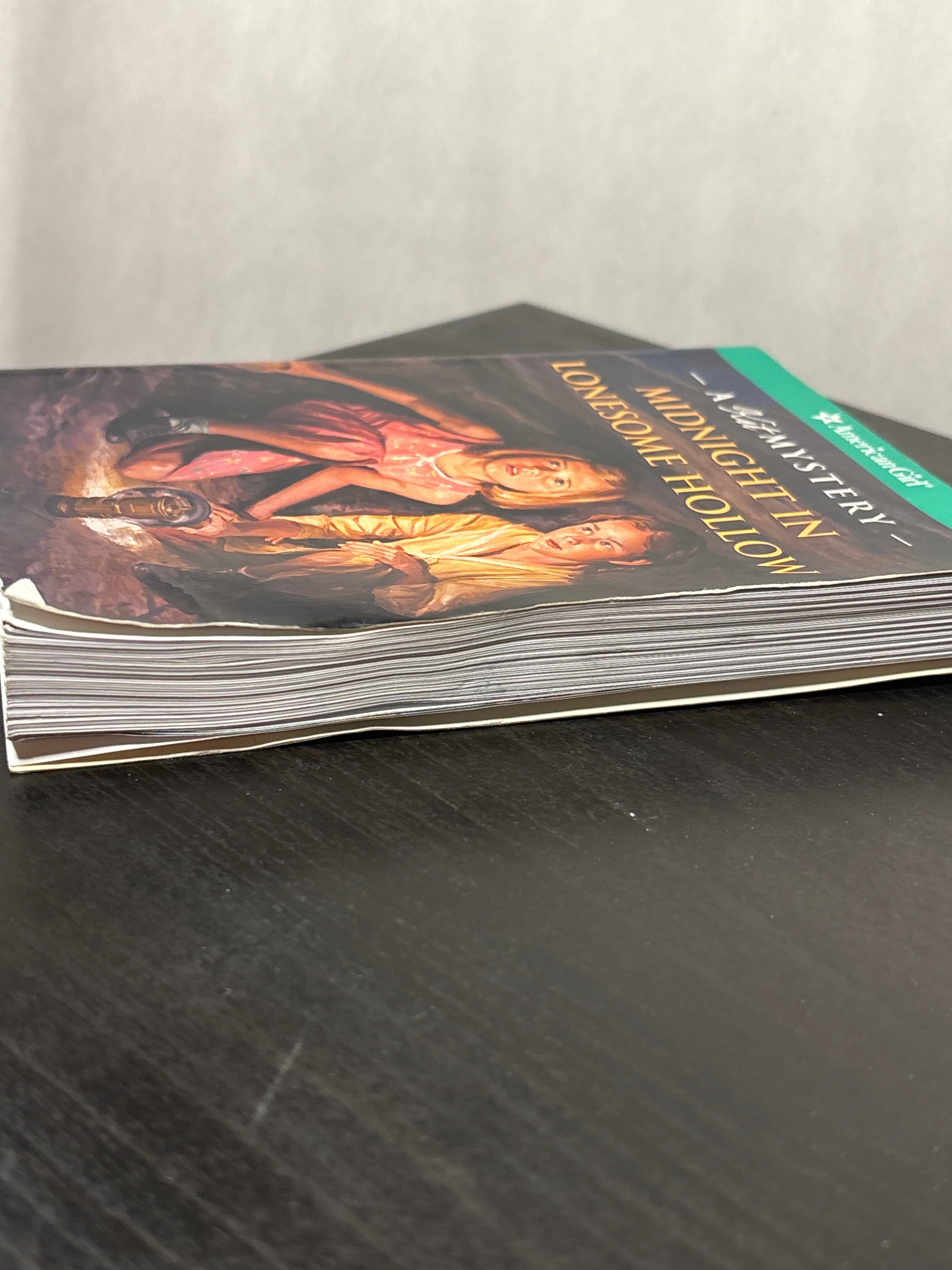 Midnight in Lonesome Hollow: A Kit Mystery by Kathleen Ernst (American Girl Mysteries)