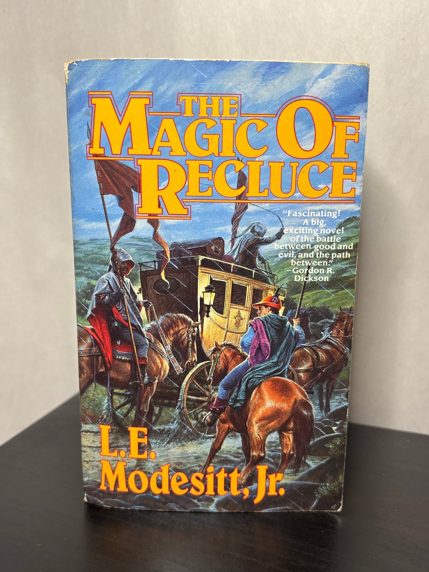 The Magic of Recluce by L. E. Modesitt Jr (The Saga of Recluse #1) | Vintage Epic Fantasy