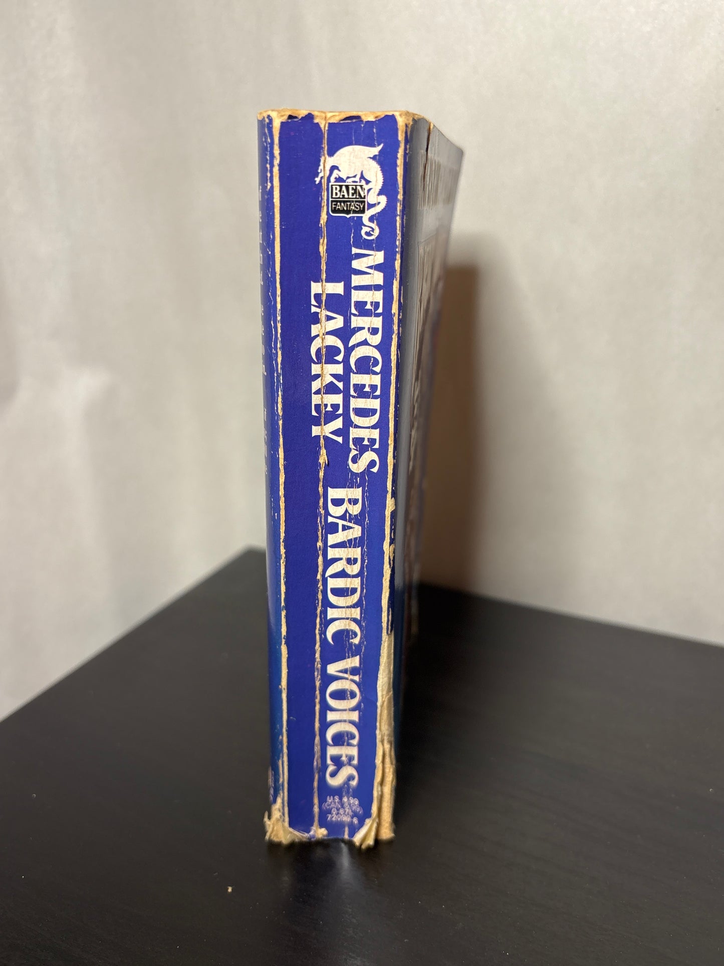 The Lark and The Wren by Mercedes Lackey (Bardic Voices #1) | Vintage Fantasy