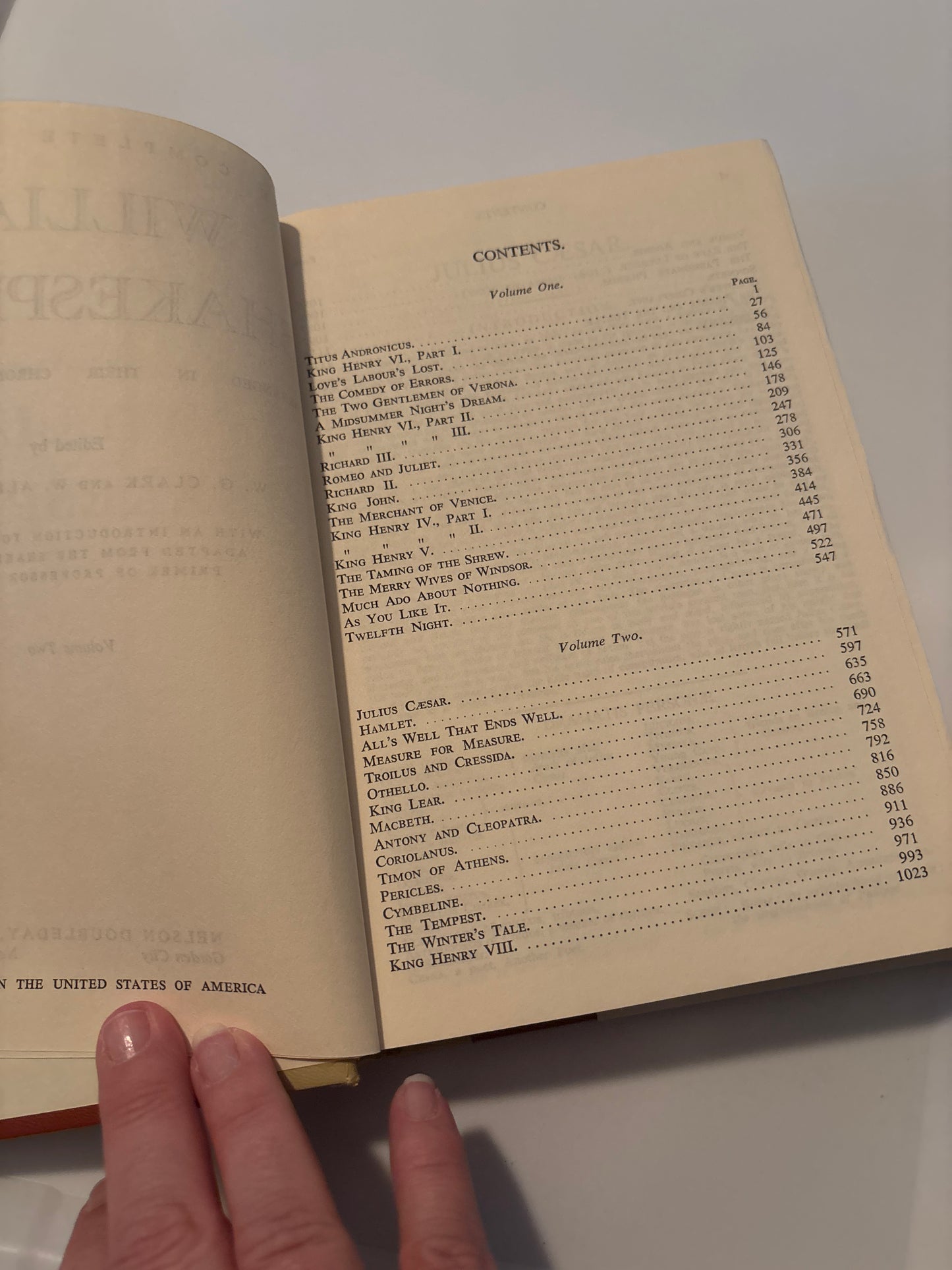 The Complete Works by William Shakespeare Volume 2 - Nelson Doubleday Inc (Copy)