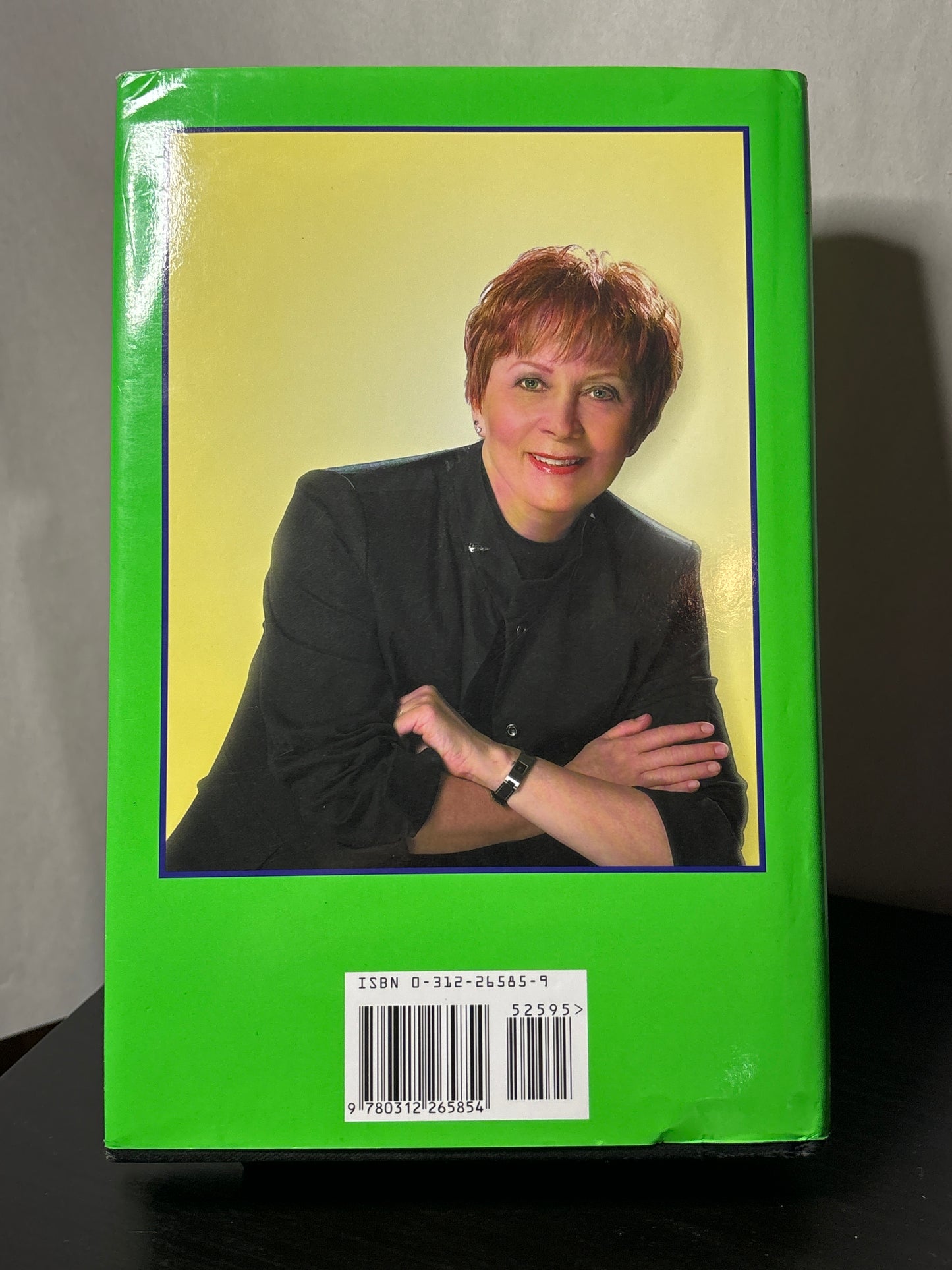 Hard Eight by Janet Evanovich (Stephanie Plum #8) | Humorous Mystery