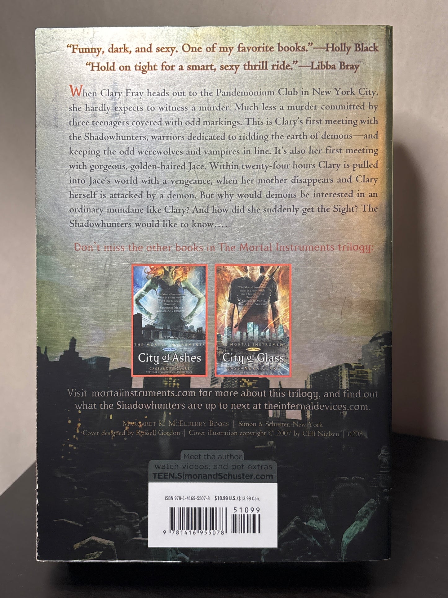 City of Bones by Cassandra Clare (The Mortal Instruments #1) | Young Adult Fantasy