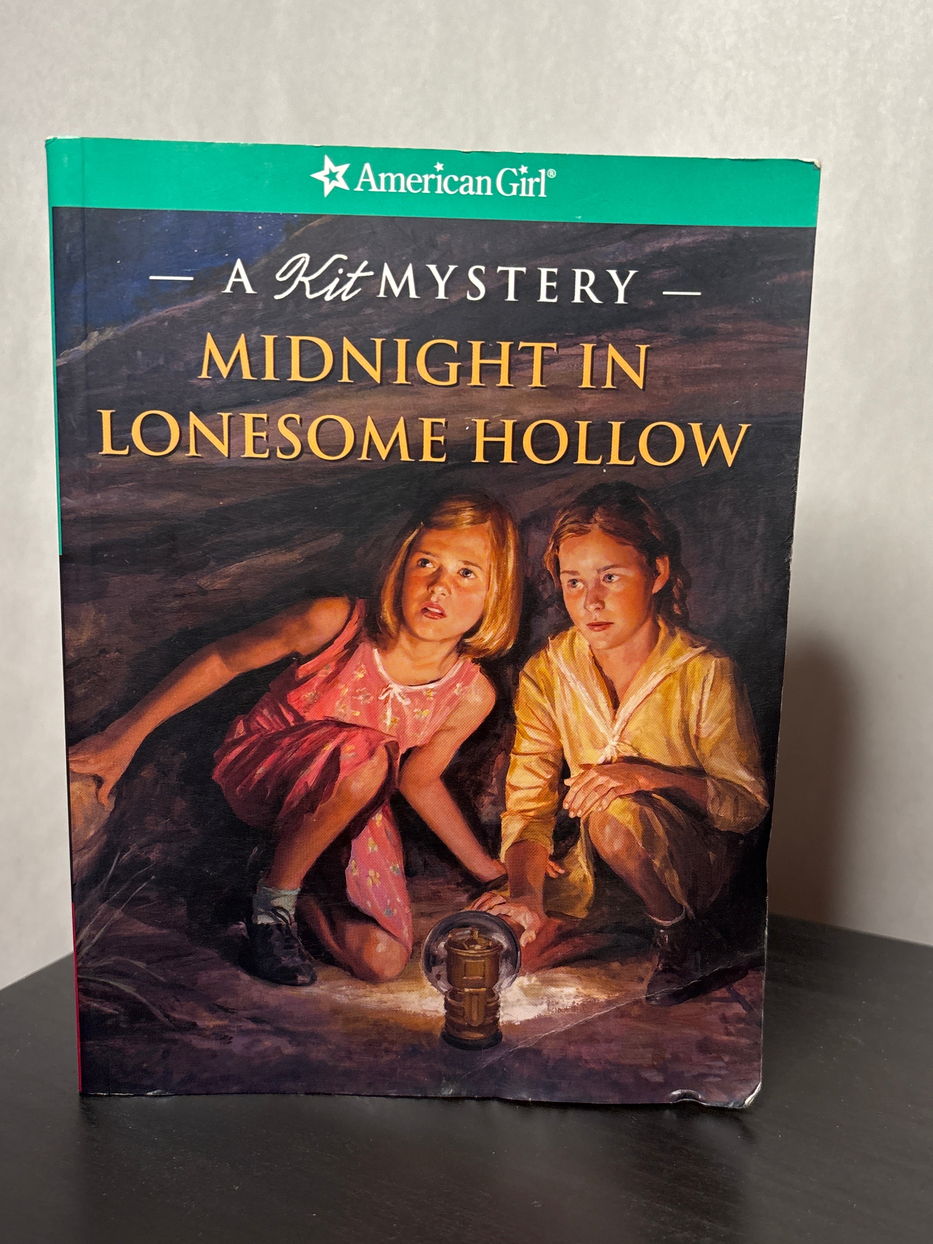 Midnight in Lonesome Hollow: A Kit Mystery by Kathleen Ernst (American Girl Mysteries)