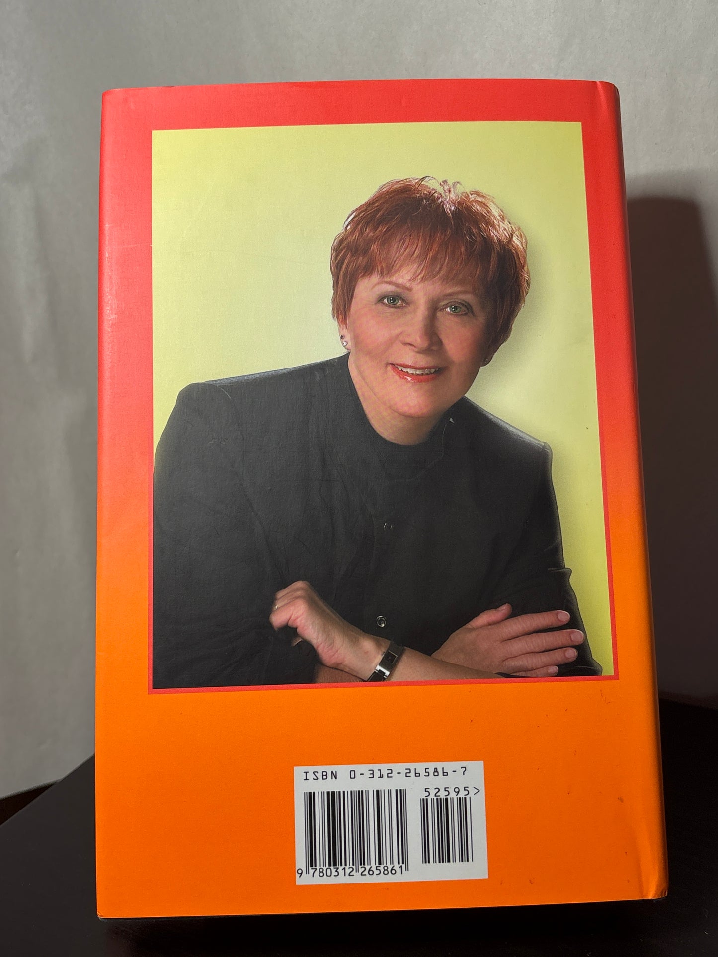 To The Nines by Janet Evanovich (Stephanie Plum #9) | Humorous Mystery