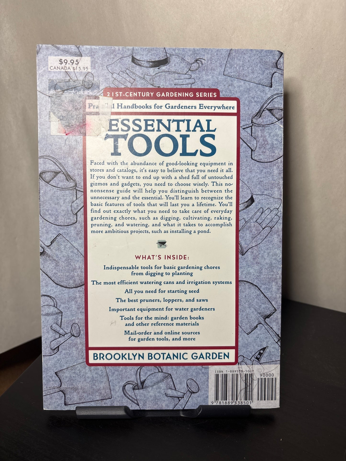 Essential Tools: Equipment and Supplies for Home Gardeners edited by Karan Davis Cutler | Gardening