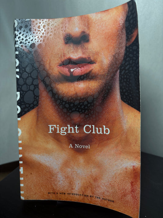 Fight Club by Chuck Palaniuk (Fight Club #1) | Classic Fiction