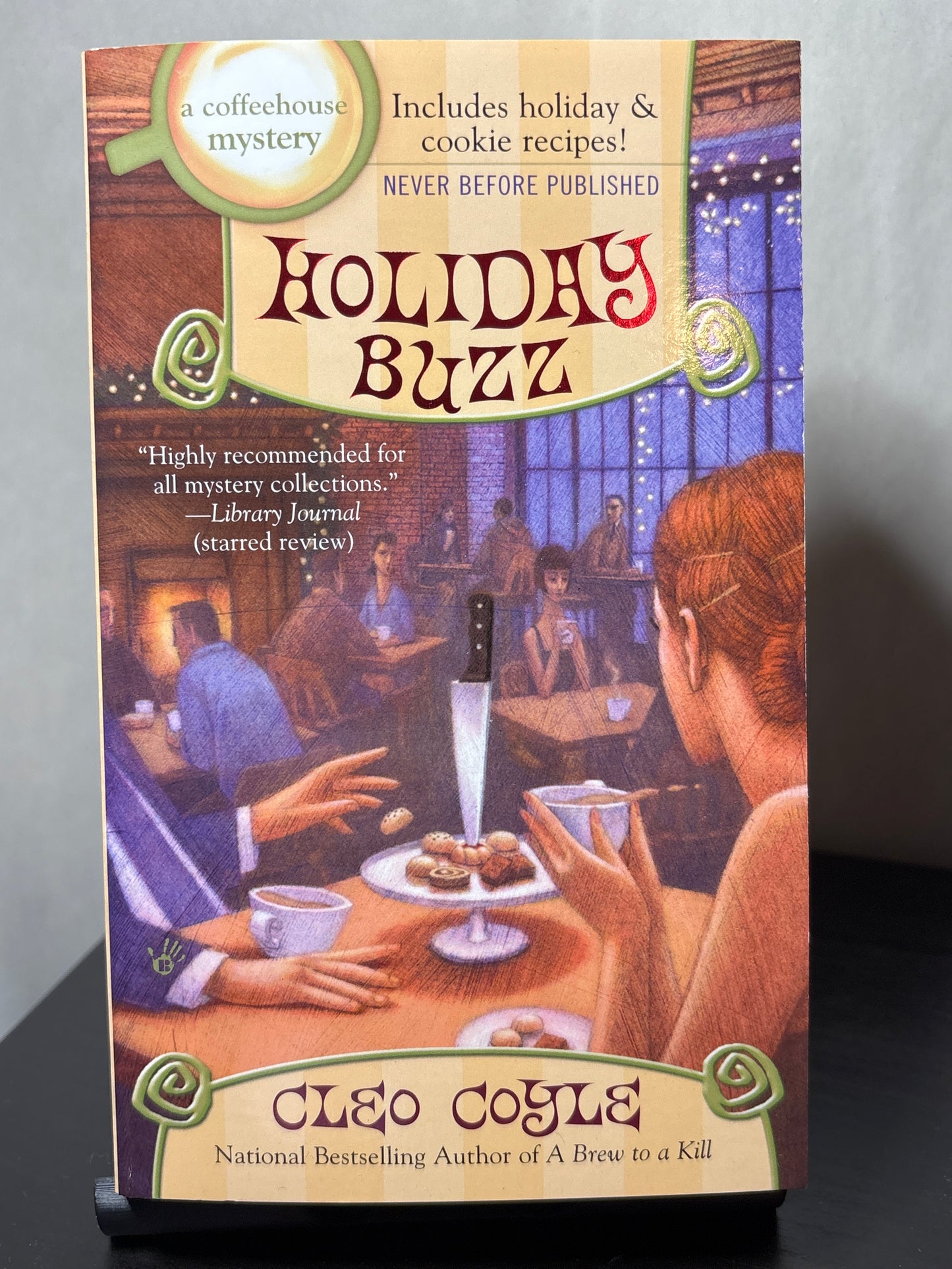 Holiday Buzz by Cleo Coyle (Coffeehouse Mystery #12) | Cozy Mystery