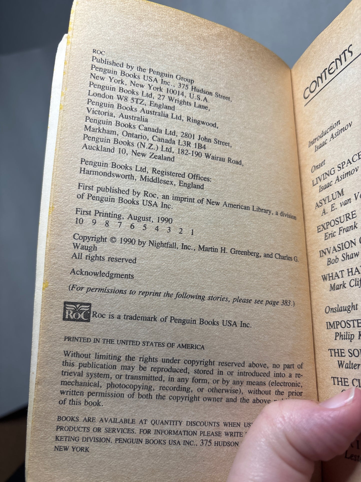 Invasions edited by Isaac Asimov, Martin H. Greenberg & Charles G. Waugh | Vintage Sci-Fi