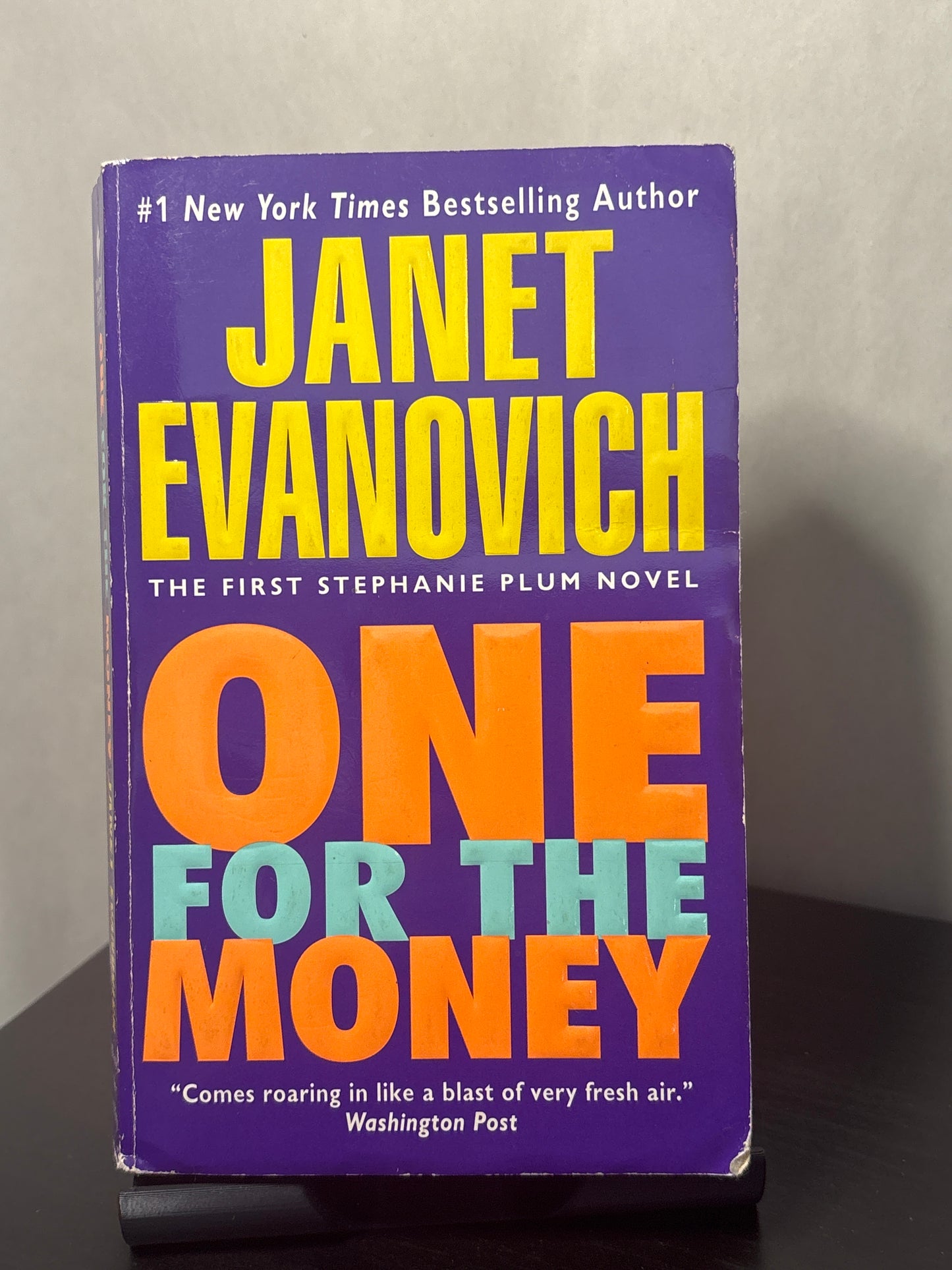 One for the Money by Janet Evanovich (Stephanie Plum #1) | Humorous Mystery