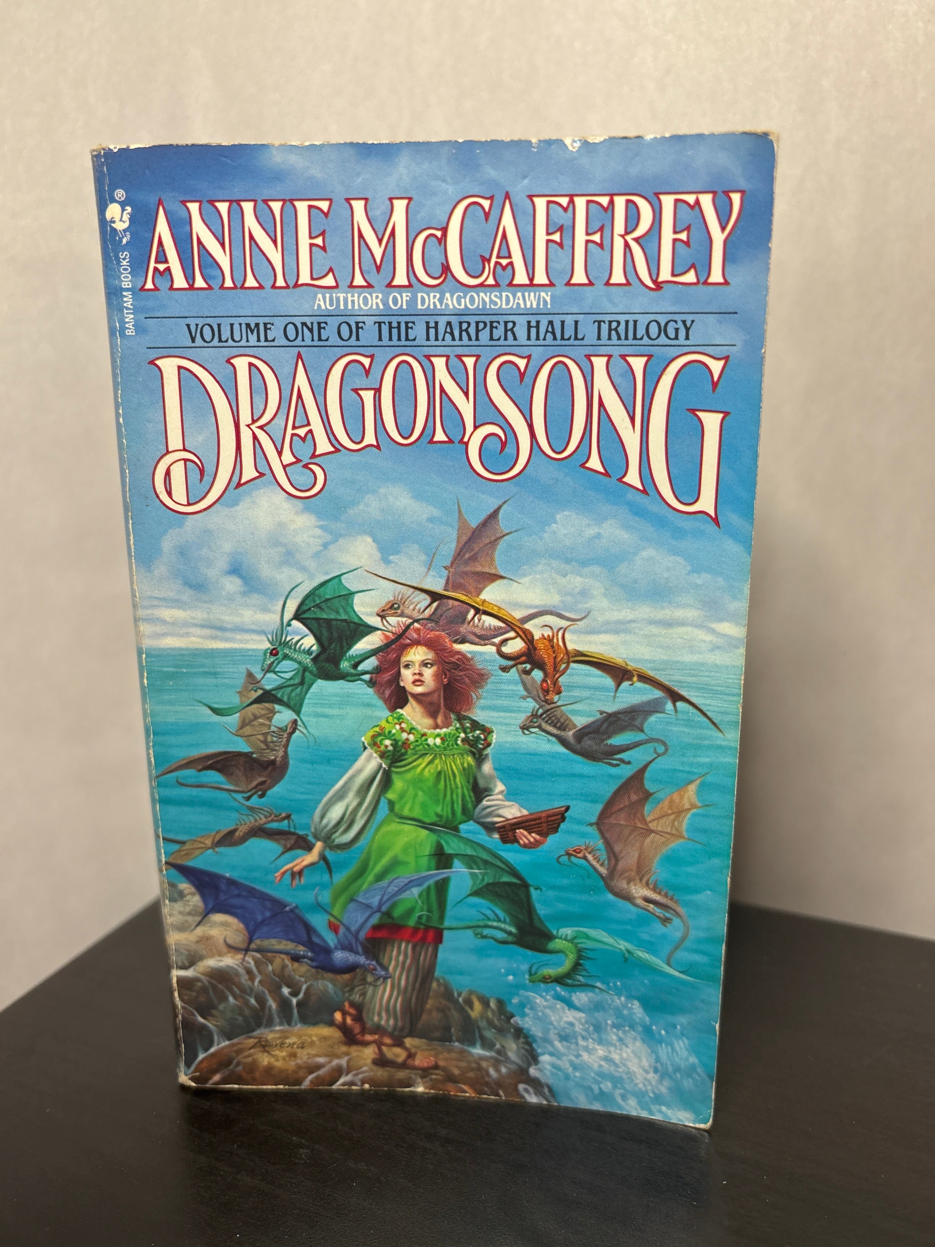 Dragonsong by Anne McCaffrey (Harper Hall #1)