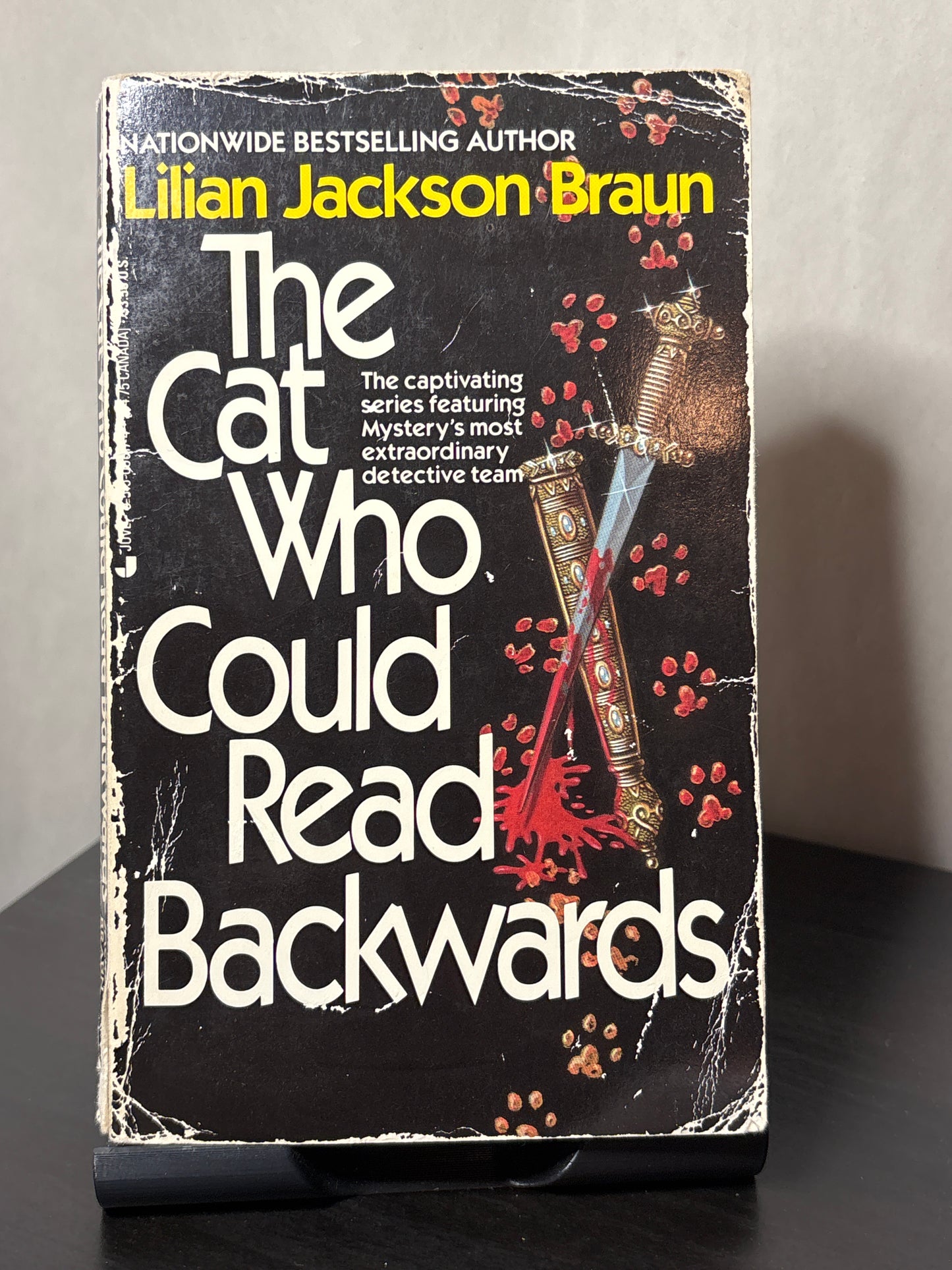The Cat Who Could Read Backwards by Lilian Jackson Braun (The Cat Who... #1) | Cozy Cat Mystery
