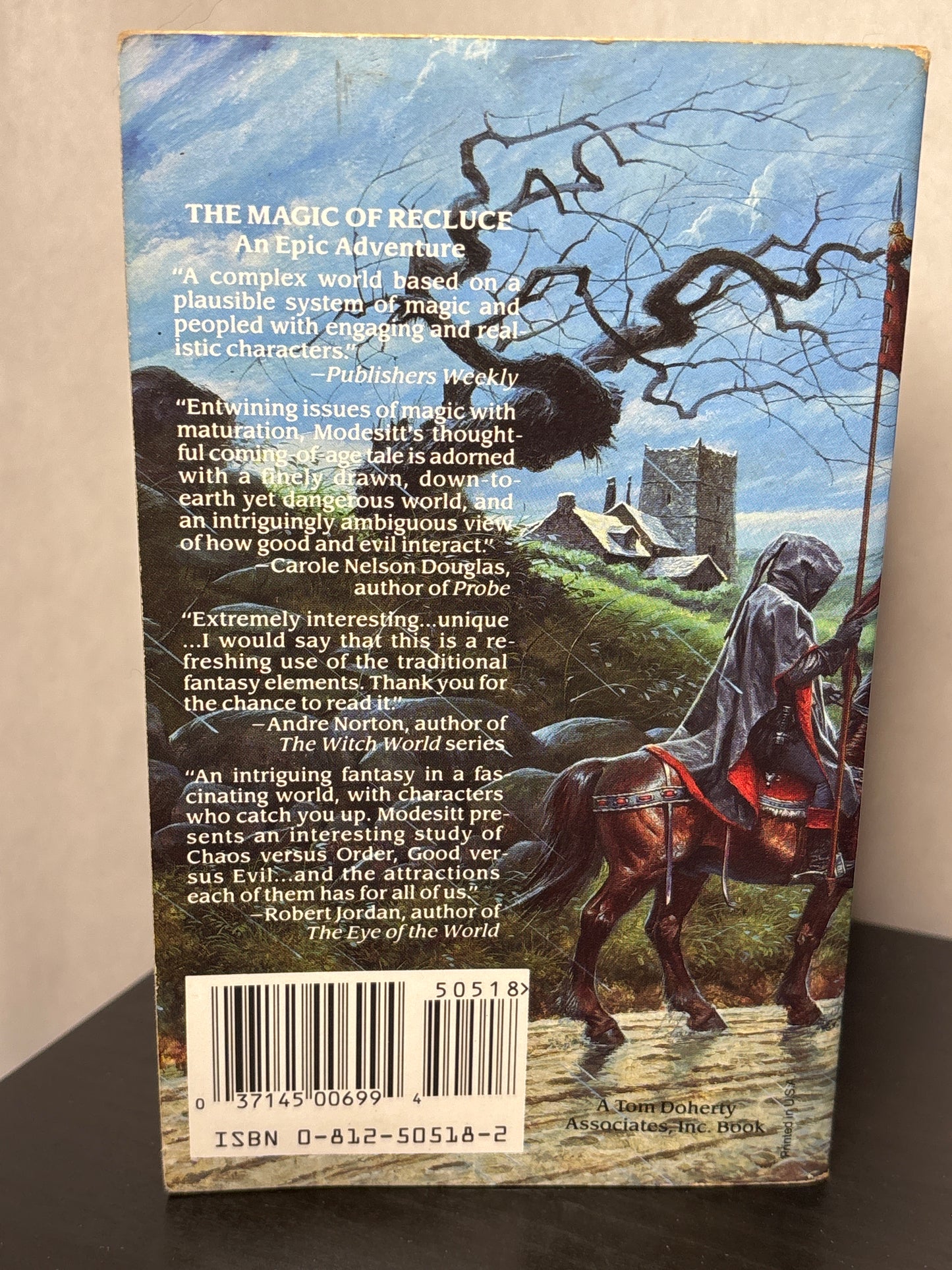 The Magic of Recluce by L. E. Modesitt Jr (The Saga of Recluse #1) | Vintage Epic Fantasy