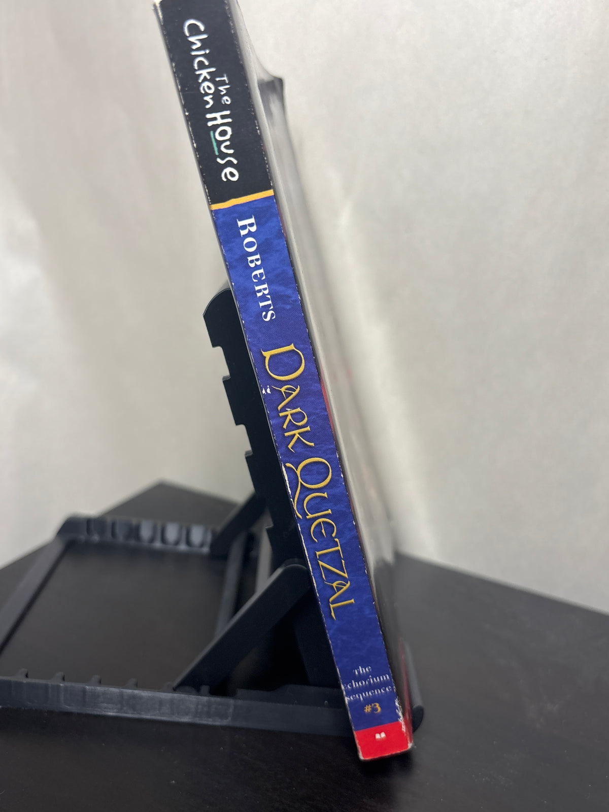 Dark Quetzal by Katherine Roberts (The Echorium Sequence #3)  |  YA Fantasy