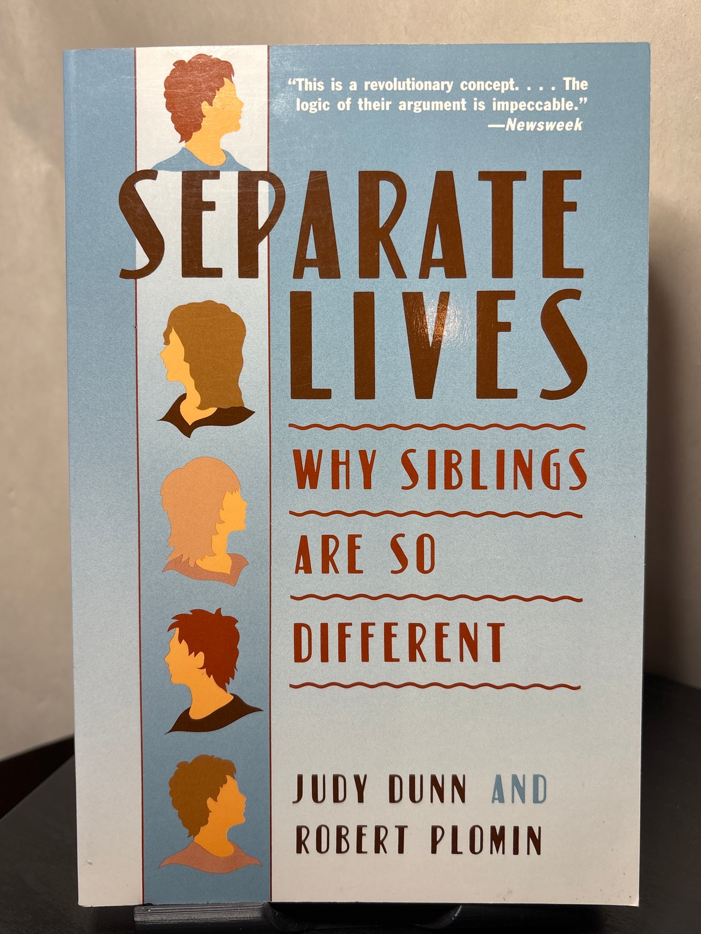 Separate Lives: Why Siblings are so Different by Judy Dunn, Robert Plomin |Family