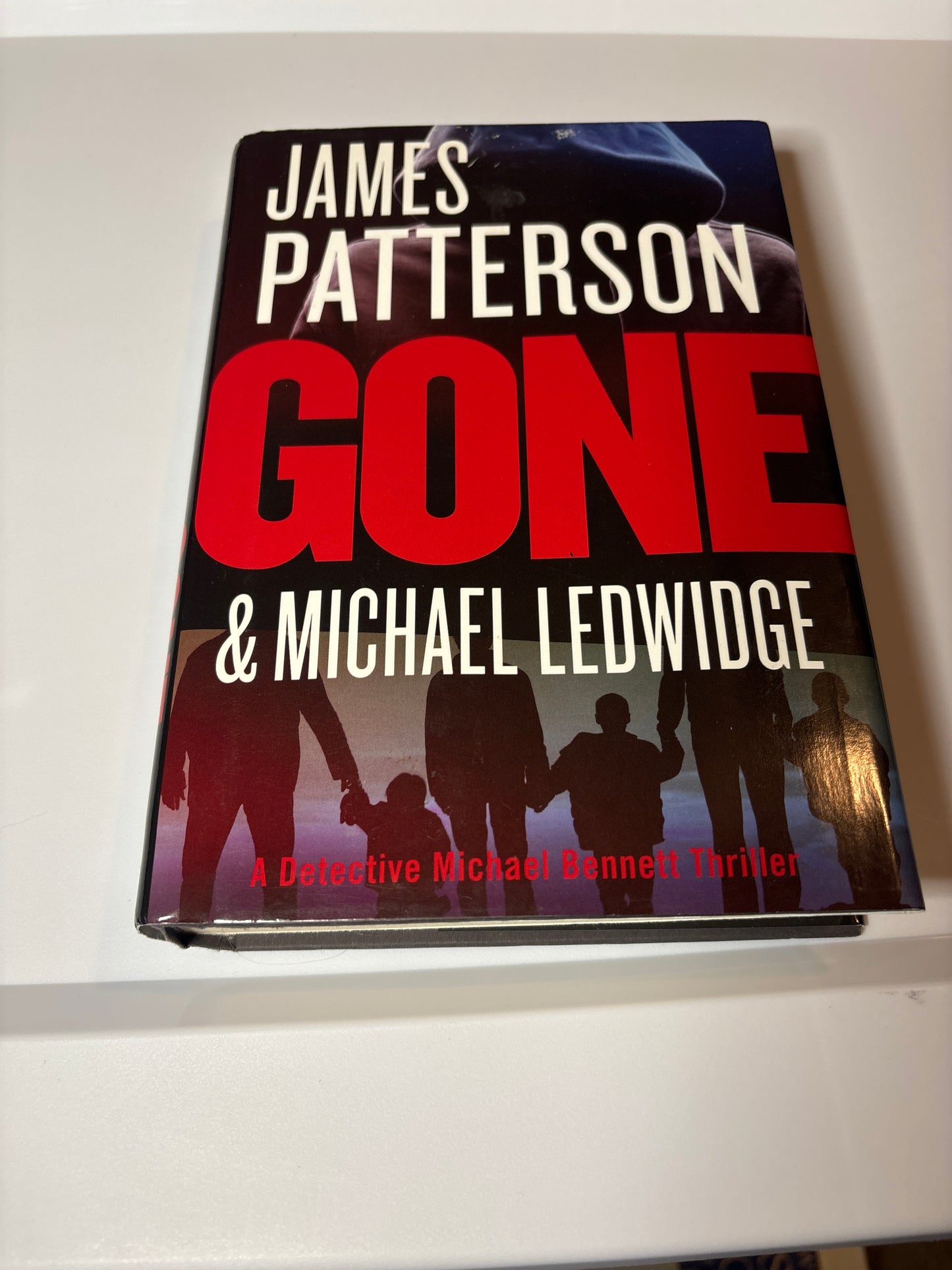 Gone by James Patterson (Michael Bennett #6)