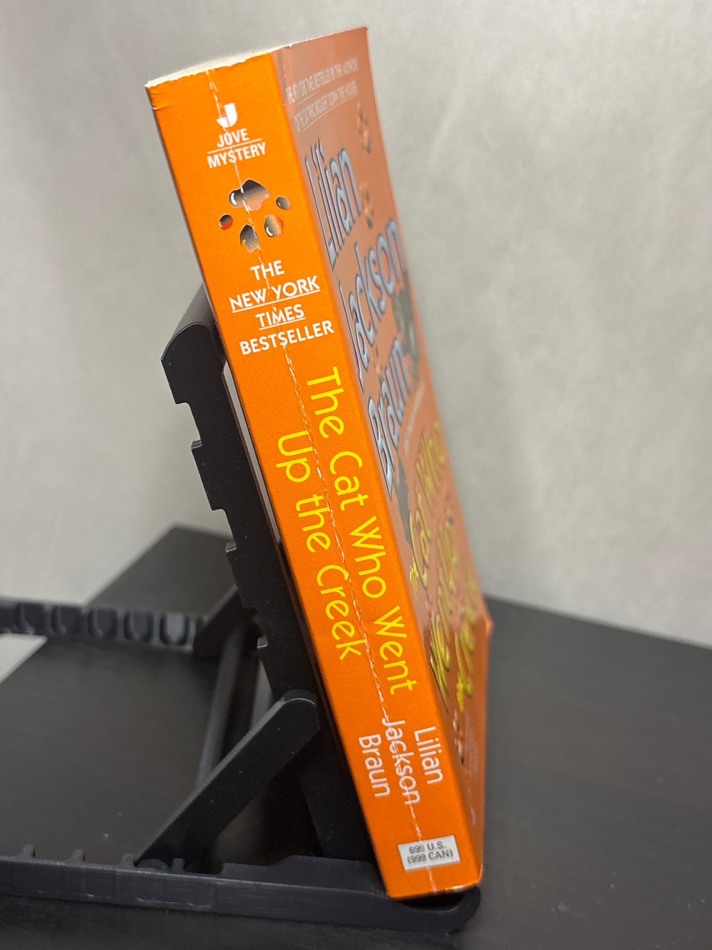 The Cat Who Went up the Creek by Lilian Jackson Braun (The Cath Who... #24) | Cozy Cat Mystery