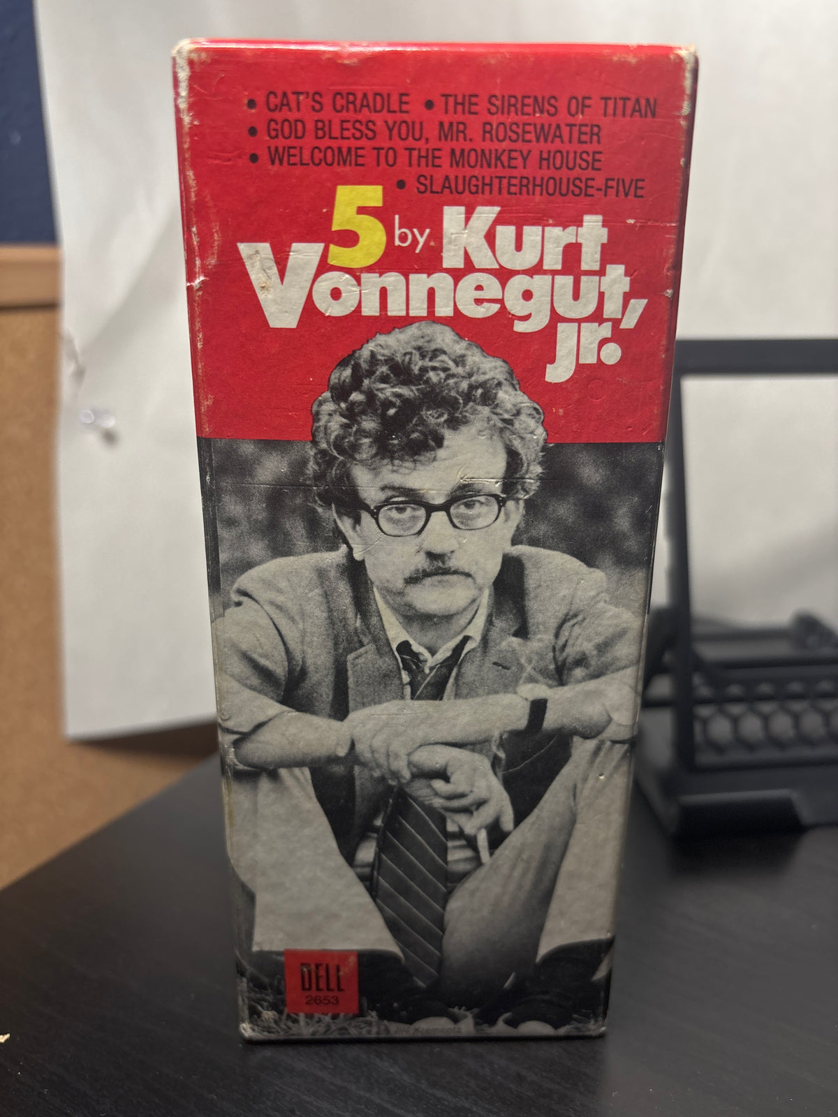 5 by Kurt Vonnegut Jr box set (Cat's Cradle, Slaughterhouse-Five, God Bless You, Mr. Rosewater, Welcome to the Monkey House, The Sirens of Titan)