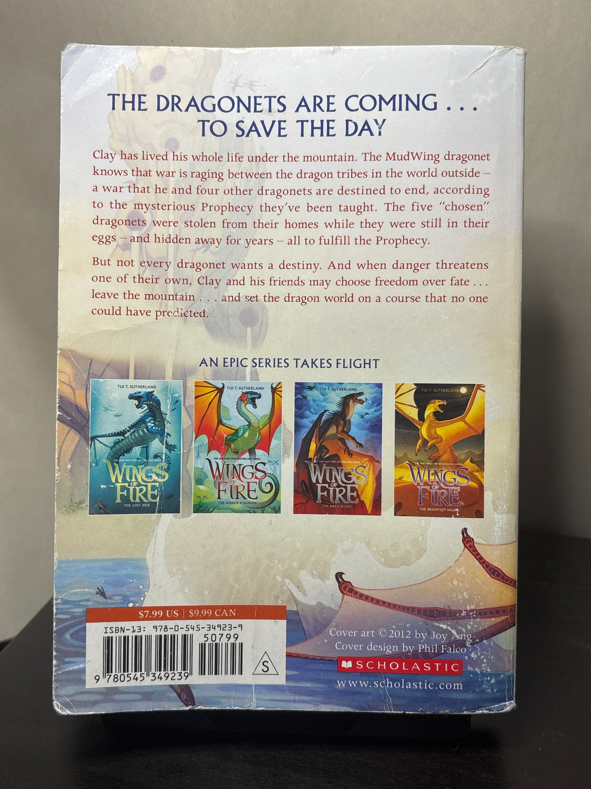 The Dragonet Prophecy (Wings of Fire #1) by Tui T Sutherland | YA Young Adult Fantasy