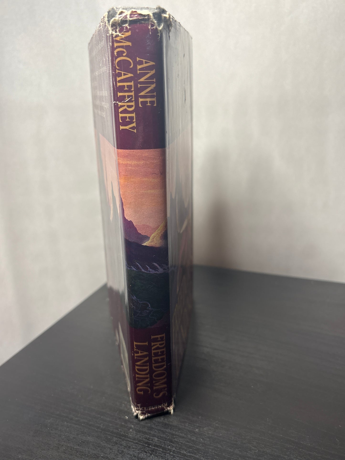 Freedom's Landing by Anne McCaffrey (Catteni, #1)