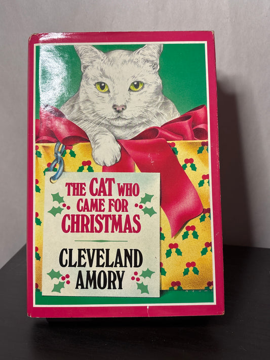 The Cat Who Came For Christmas by Cleveland Amory | Nonfiction Cat Memoir