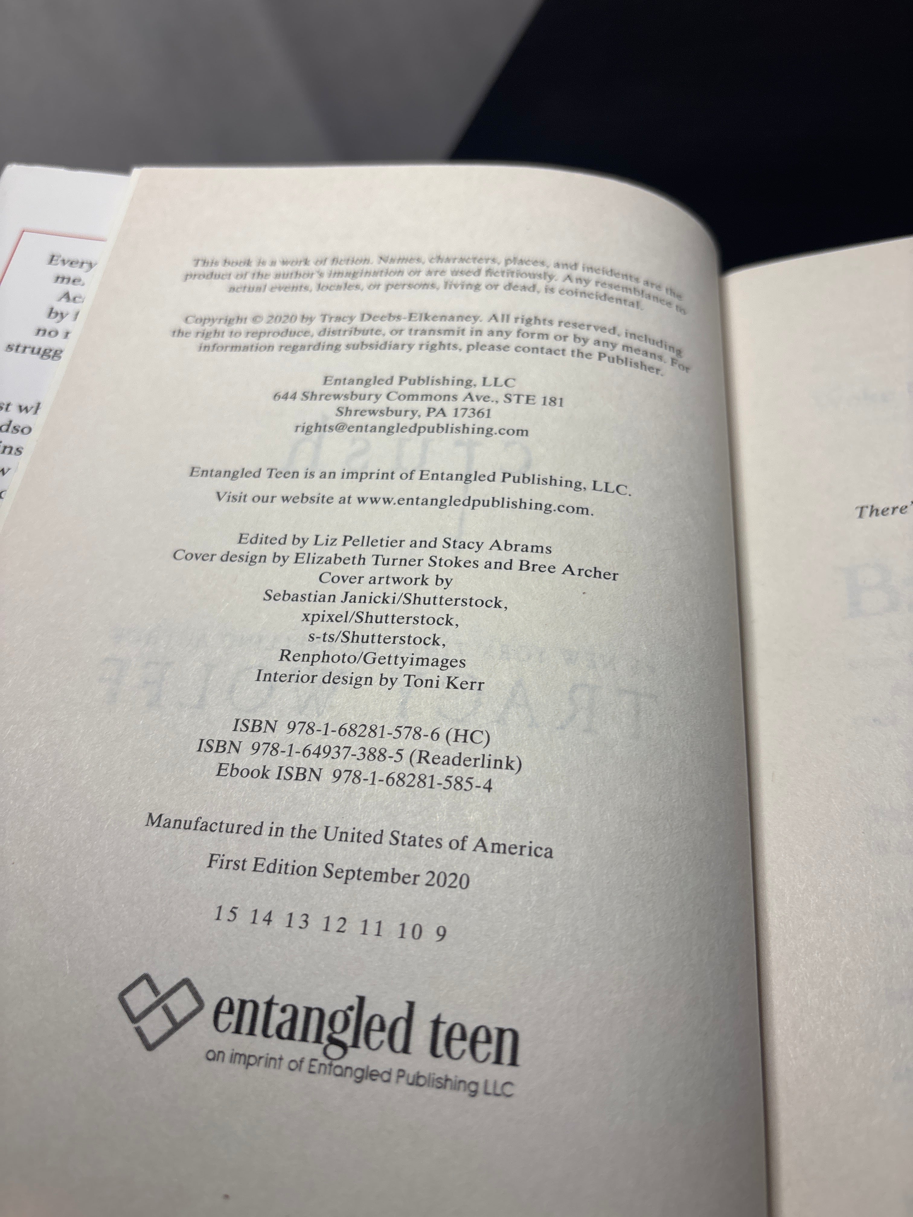 Crush by Tracy Wolff (Crave #2)