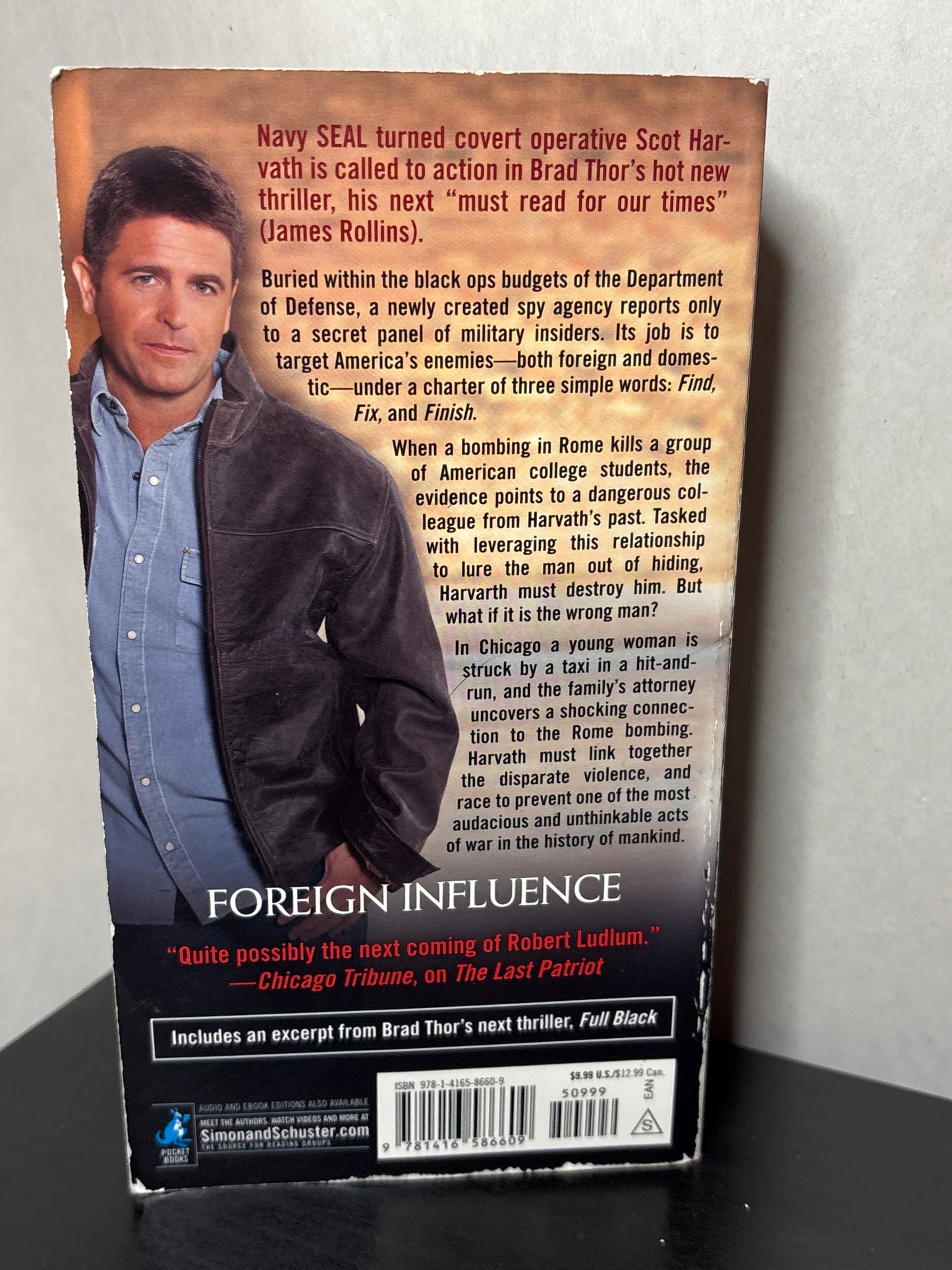 Foreign Influence by Brad Thor (Scot Harvath #9)